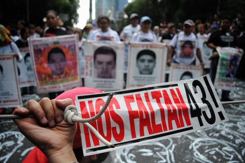 Protesta por la desaparición de los 43 estudiantes de Ayotzinapa