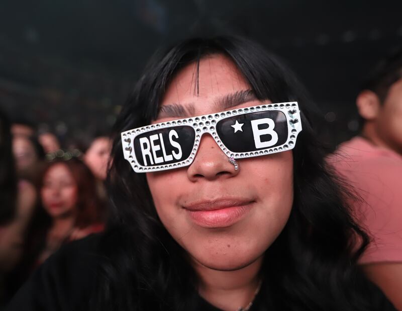 Rels B durante su concierto en primera fecha en el Palacio de los Deportes