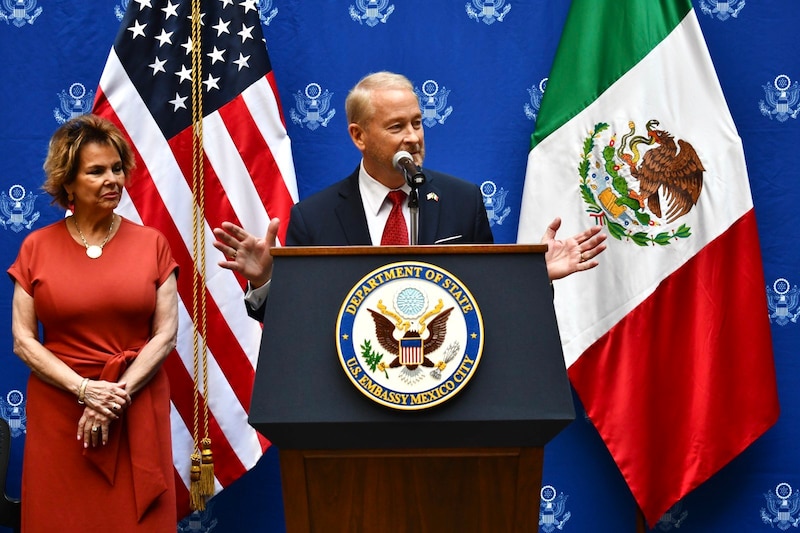 Ronald Johnson, nuevo embajador de EU en México