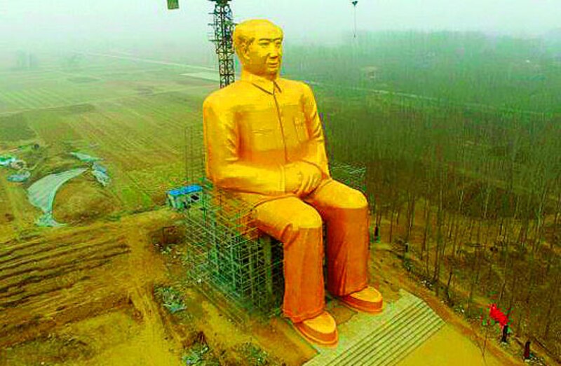 Estatua de Mao Zedong en China