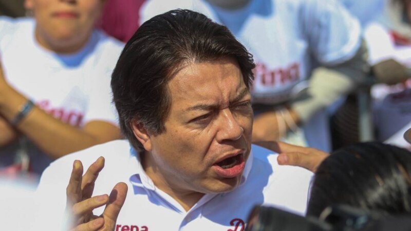 El presidente de México, Andrés Manuel López Obrador, da un discurso durante una conferencia de prensa.