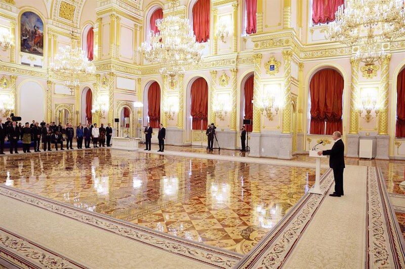 El presidente ruso, Vladimir Putin, pronuncia un discurso en el Gran Palacio del Kremlin.