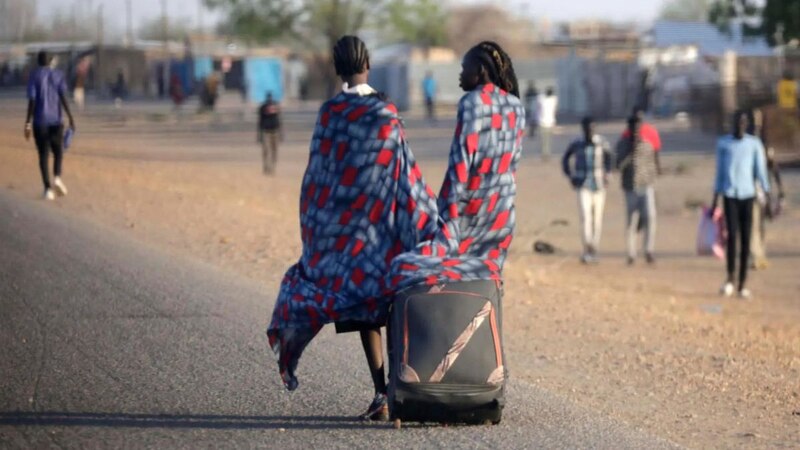 Refugiados africanos huyendo de la guerra
