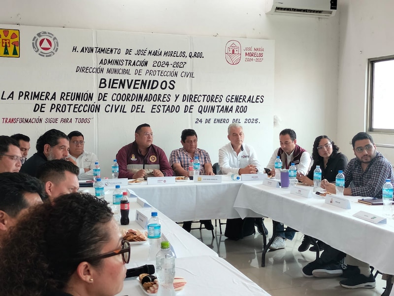 Reunión de Protección Civil en Quintana Roo para definir estrategias ante huracanes y desastres naturales