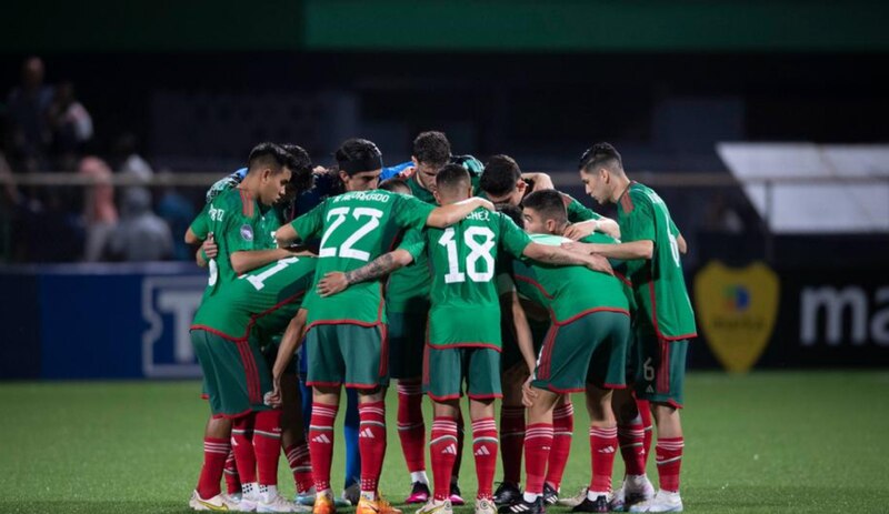 La Selección Mexicana de Fútbol se prepara para el partido contra Costa Rica