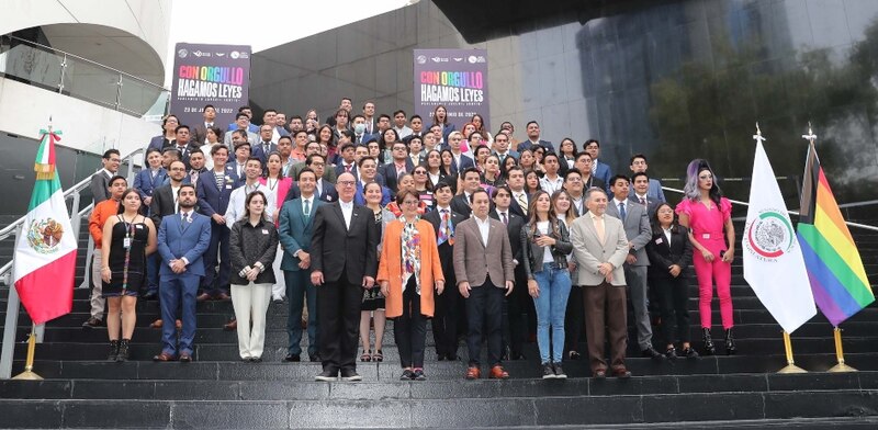 Diputados y diputadas de Morena presentan iniciativa de ley para el matrimonio igualitario en México