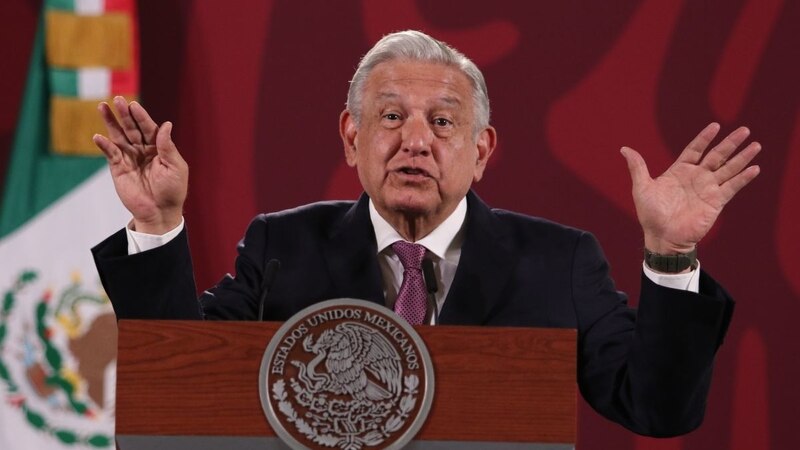 El presidente Andrés Manuel López Obrador da un discurso.