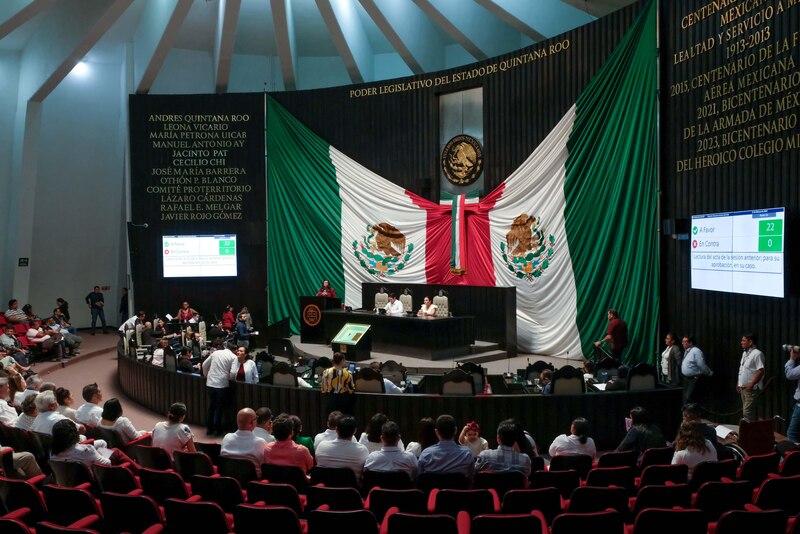 1. Sesión del Congreso del Estado de Quintana Roo
2. Diputados del Congreso de Quintana Roo
3. Poder Legislativo del Estado de Quintana Roo
4. Quintana Roo
5. Congreso del Estado
6. Sesión ordinaria
7. Iniciativa de ley
8. Reforma a la Constitución
9. Aprobación de leyes
10. Presupuesto del Estado