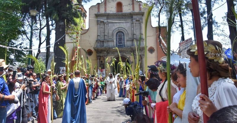 Procesión de Semana Santa en México