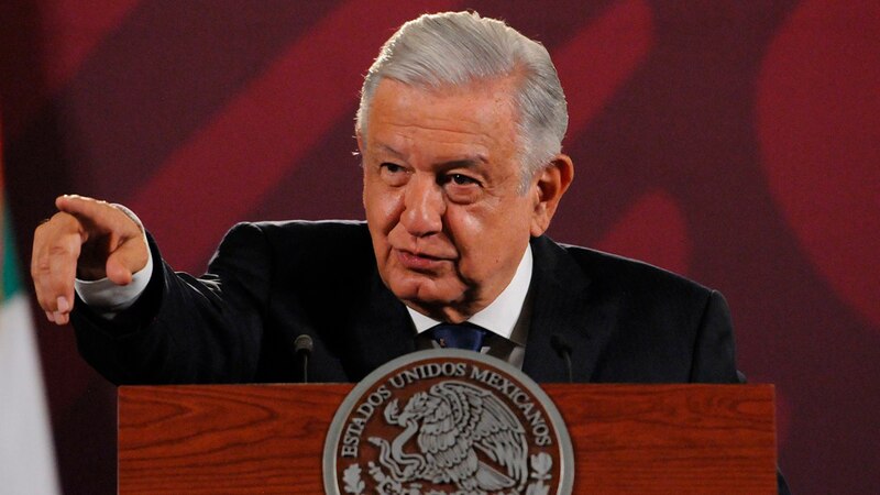 El presidente Andrés Manuel López Obrador da un discurso.