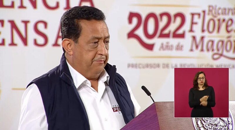 El presidente López Obrador habla en una conferencia de prensa.