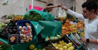 Inflación desacelera en mayo y se ubica en 3.94, reporta Inegi