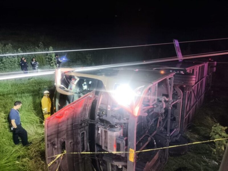 Accidente de autobús en la carretera