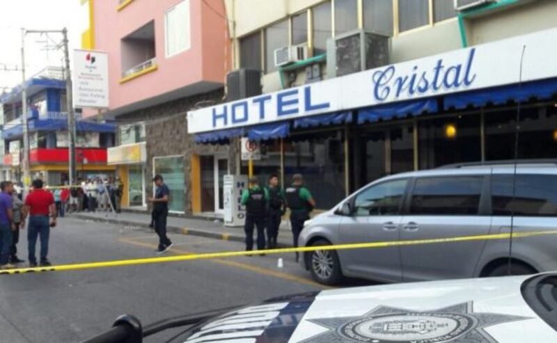 Asesinato en el Hotel Cristal