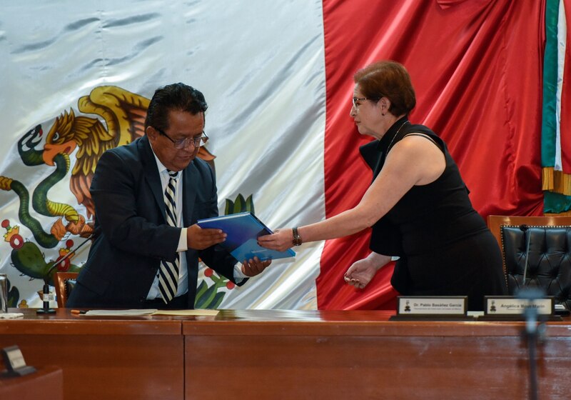 Entrega de libros del Plan Nacional de Lectura