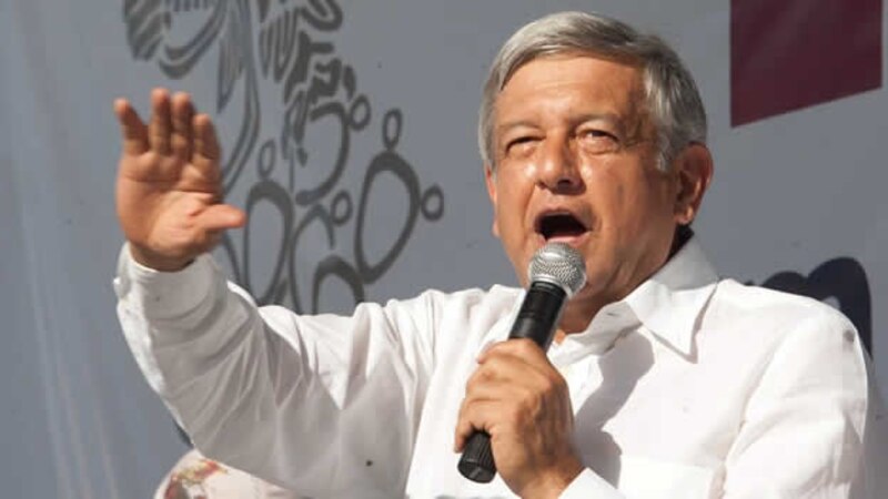 El presidente Andrés Manuel López Obrador da un discurso.