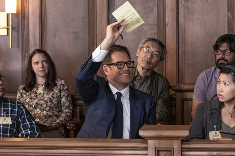 El abogado Harvey Specter en un juicio