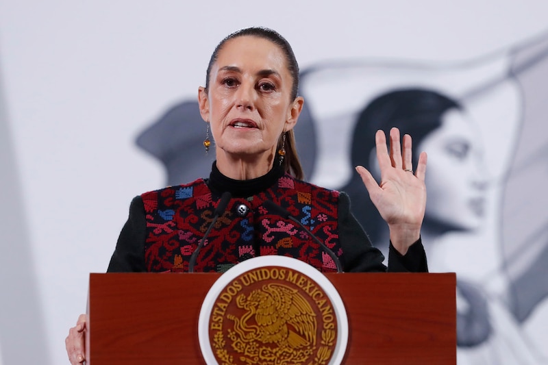 La presidenta de México, Claudia Sheinbaum, rechazó que a México lo gobierne grupos criminales como declaró el futuro presidente estadunidense, Donald Trump.