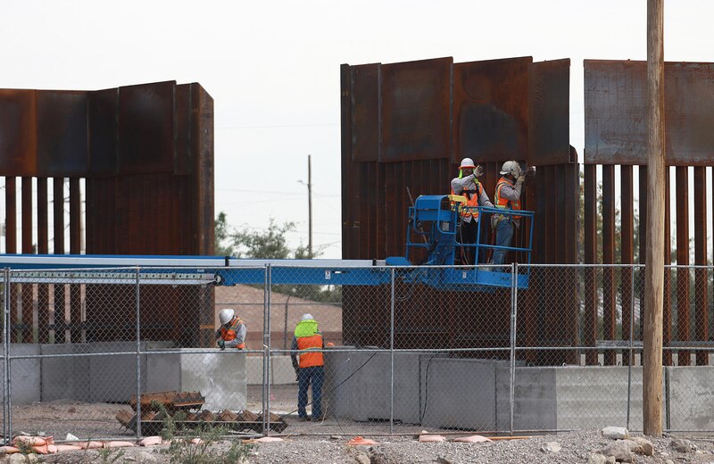 Construcción del muro fronterizo entre Estados Unidos y México