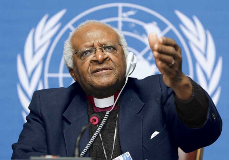 El arzobispo Desmond Tutu, premio Nobel de la Paz, pronuncia un discurso ante la ONU.