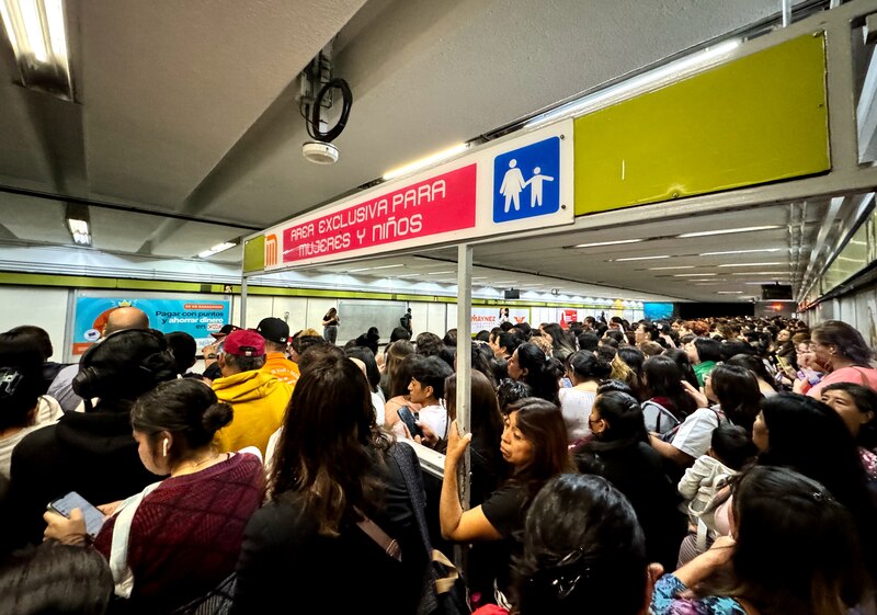 Área exclusiva para mujeres y niños en el metro de la Ciudad de México