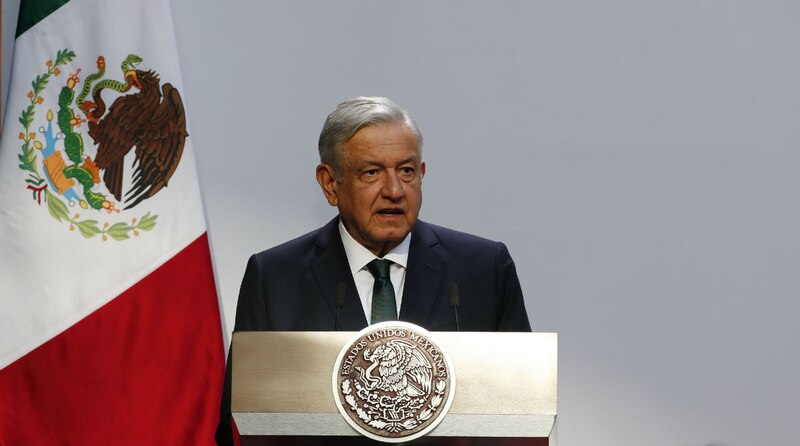 El presidente Andrés Manuel López Obrador da un discurso.