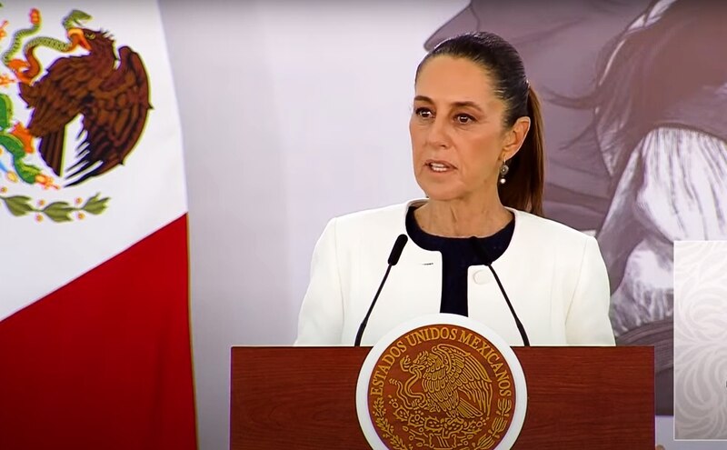 Claudia Sheinbaum en su conferencia matutina "Mañanera del pueblo" desde Querétaro