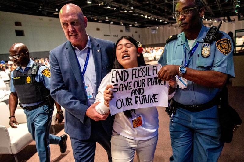 Protesta en la ONU por el fin de los combustibles fósiles