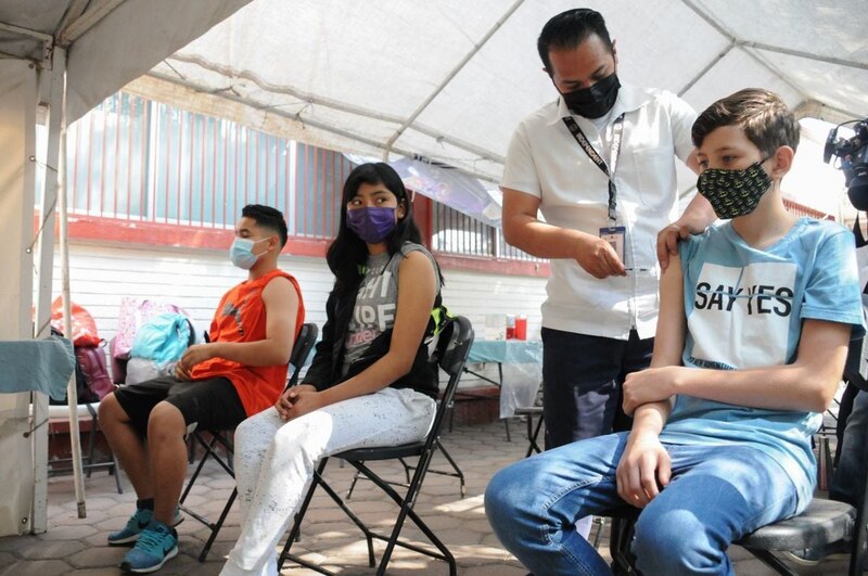Jornada de vacunación contra el COVID-19 en México