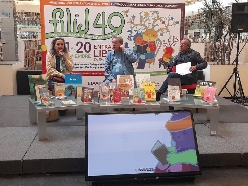 Presentación de libros infantiles en la Feria Internacional del Libro Infantil y Juvenil