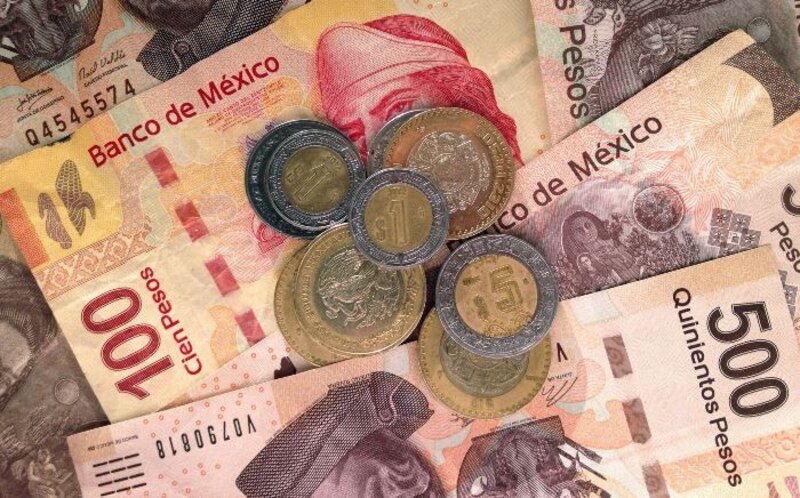 Monedas y billetes mexicanos