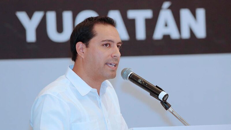 El gobernador de Yucatán, Mauricio Vila Dosal, durante una conferencia de prensa.