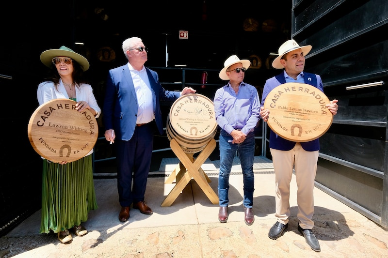 Pablo Lemus durante el anuncio de la inversión de Brown-Forman en Casa Herradura.