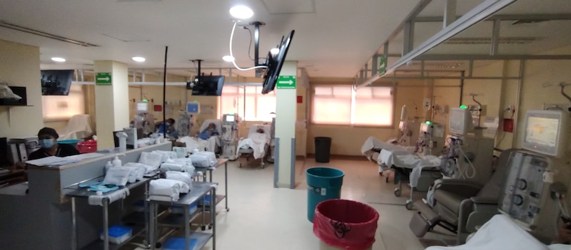 En el ISSSTE del estado de Tlaxcala se adquirió una máquina de alta gama para brindar tratamiento de hemodiálisis