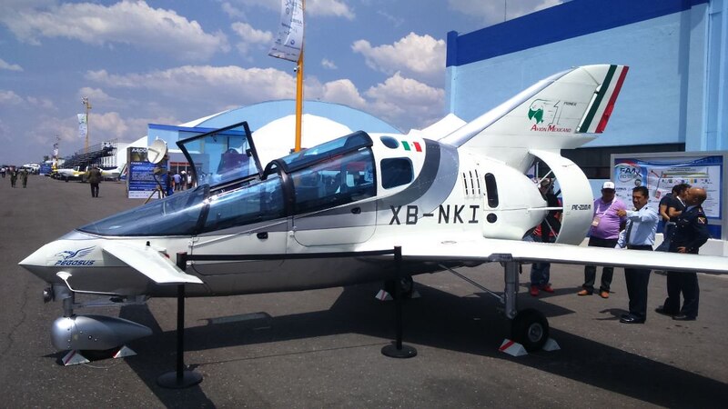 El avión mexicano XBN-KI