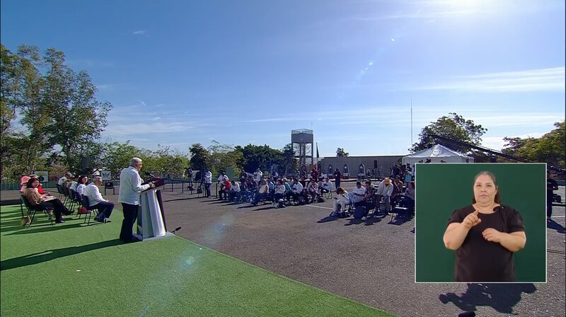 El presidente de México, Andrés Manuel López Obrador, encabeza la ceremonia por el 108 aniversario de la Revolución Mexicana.