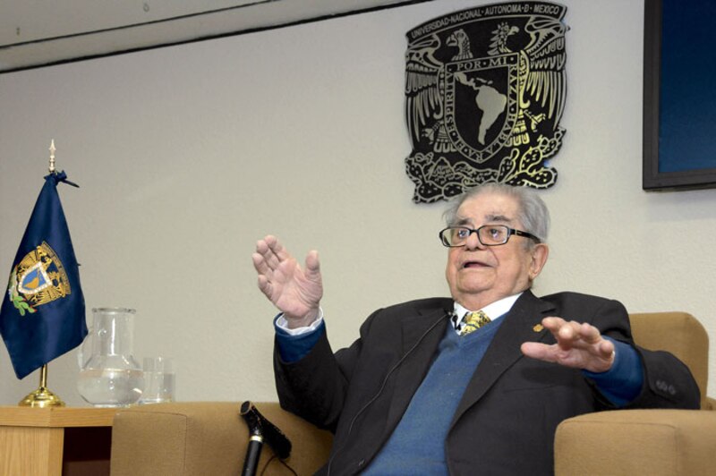 El expresidente mexicano Luis Echeverría Álvarez durante una entrevista.