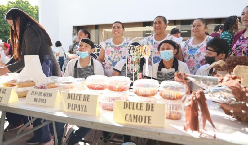 Expo CAM 2025 en Yucatán Más de 100 alumnas y alumnos de Centros de Atención Múltiple participaron en la exposición donde exhibieron y vendieron productos elaborados en talleres laborales