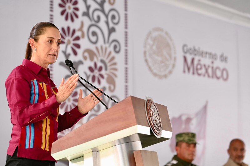 La Secretaria de Gobernación, Olga Sánchez Cordero, da un discurso en un evento público.