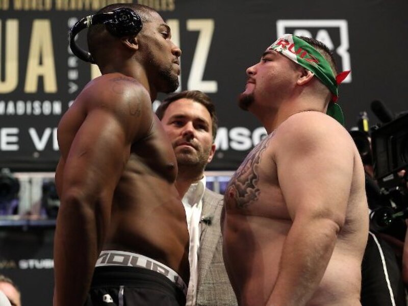 Anthony Joshua y Oleksandr Usyk se enfrentan en una intensa pelea por el título mundial de peso pesado