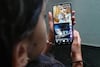 Adiós a los celulares en las aulas: SEP confirma que restringirá el uso de teléfonos en primarias y secundarias 