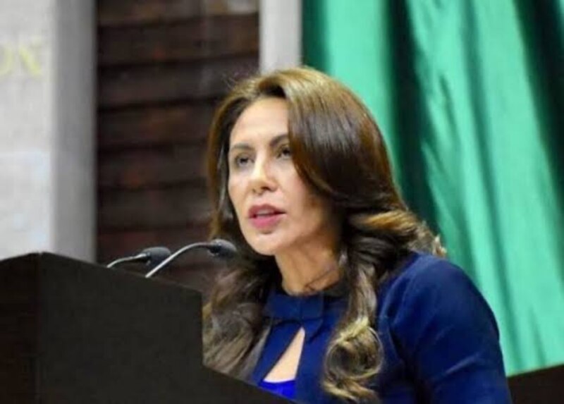 La diputada María Eugenia Hernández pide al Gobierno que cumpla con los compromisos adquiridos con los trabajadores