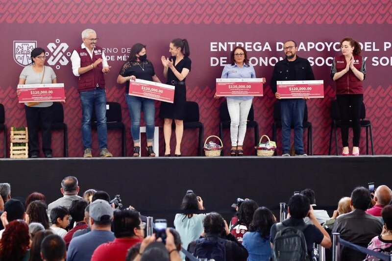 Entrega de apoyos a personas con discapacidad