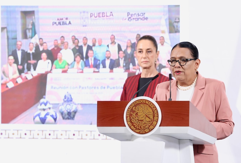 La titular de Gobernación, Rosa Icela Rodríguez, encabezó una reunión de trabajo con integrantes de la CNTE, acompañada del titular de la SEP y el director general del ISSSTE