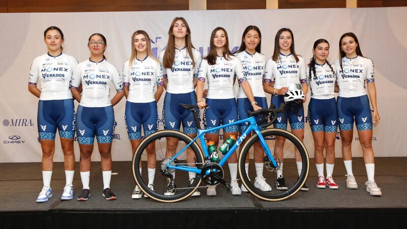 Presentación del equipo ciclista Monex