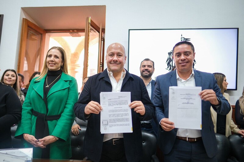 Diputados locales reciben iniciativa de reforma a la Ley de Movilidad del Estado de Nuevo León