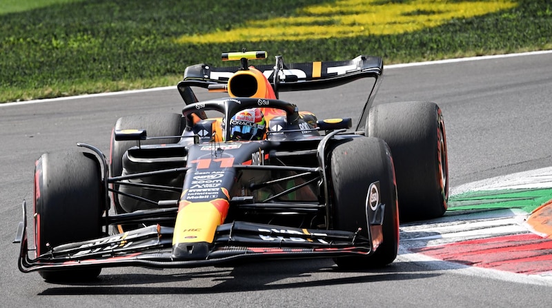 El piloto de Red Bull, Sergio Pérez, durante el Gran Premio de Italia de 2022.