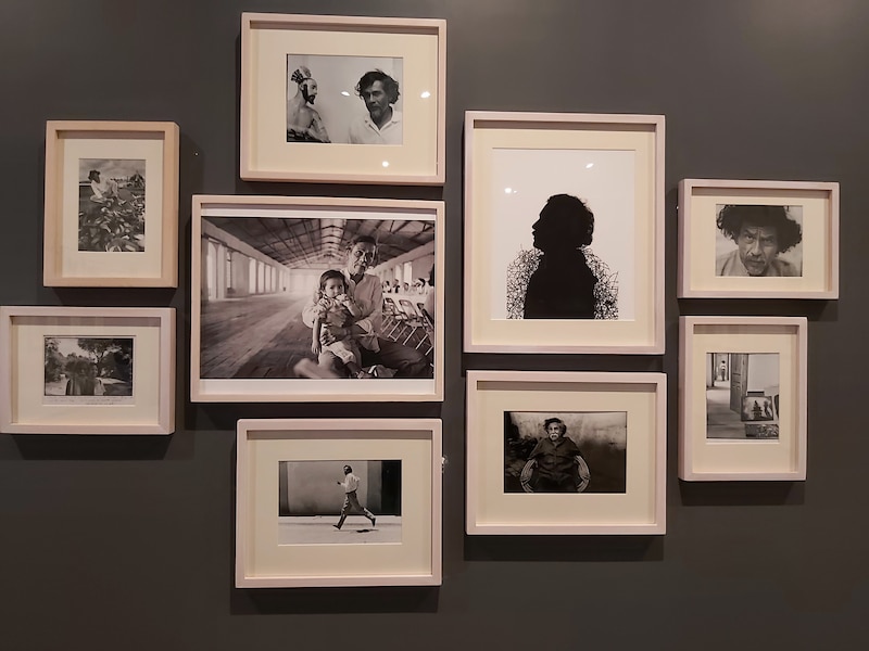 Fotografías en blanco y negro de personajes famosos