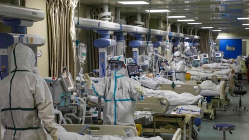 UCI en un hospital durante la pandemia de COVID-19