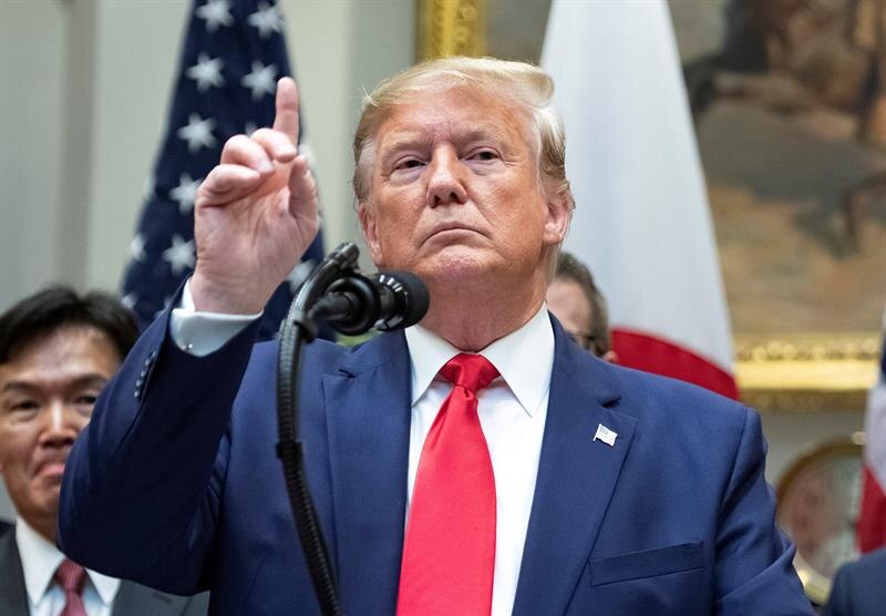 Donald Trump haciendo un discurso